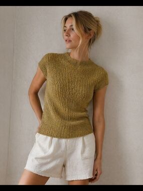 GUC Opaque Clip Tokyo Short Sleeve Knit Top in Peppered Mustard Size-40/Large